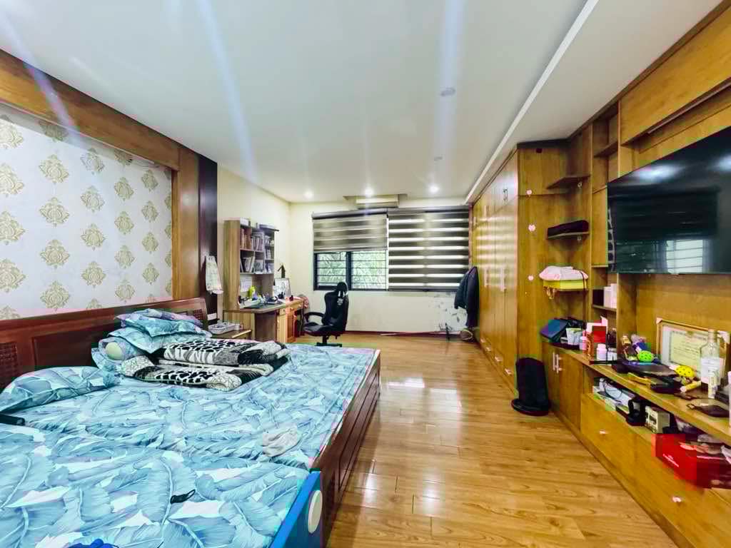 BÁN NHÀ ĐỘI CẤN - NGÕ NÔNG, GẦN PHỐ - NHÀ DÂN XÂY, KHUNG CỘT CHẮC CHẮN